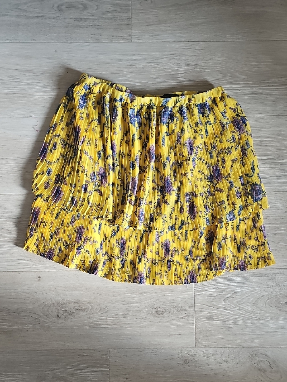 Banana Republic Yellow Floral Pleated Women's Skirt